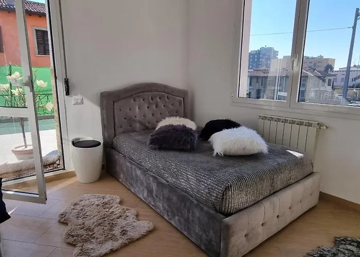 Lovely Апартаменти *